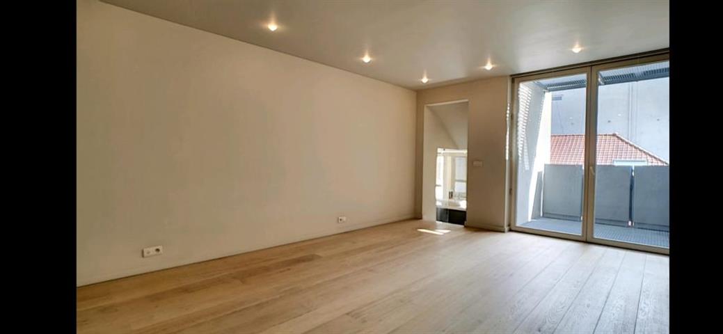 74 Rue Mercelis Ixelles,1050,3 Bedrooms Bedrooms,3 Rooms Rooms,3 BathroomsBathrooms,Apartment,Rue Mercelis,1,6025823